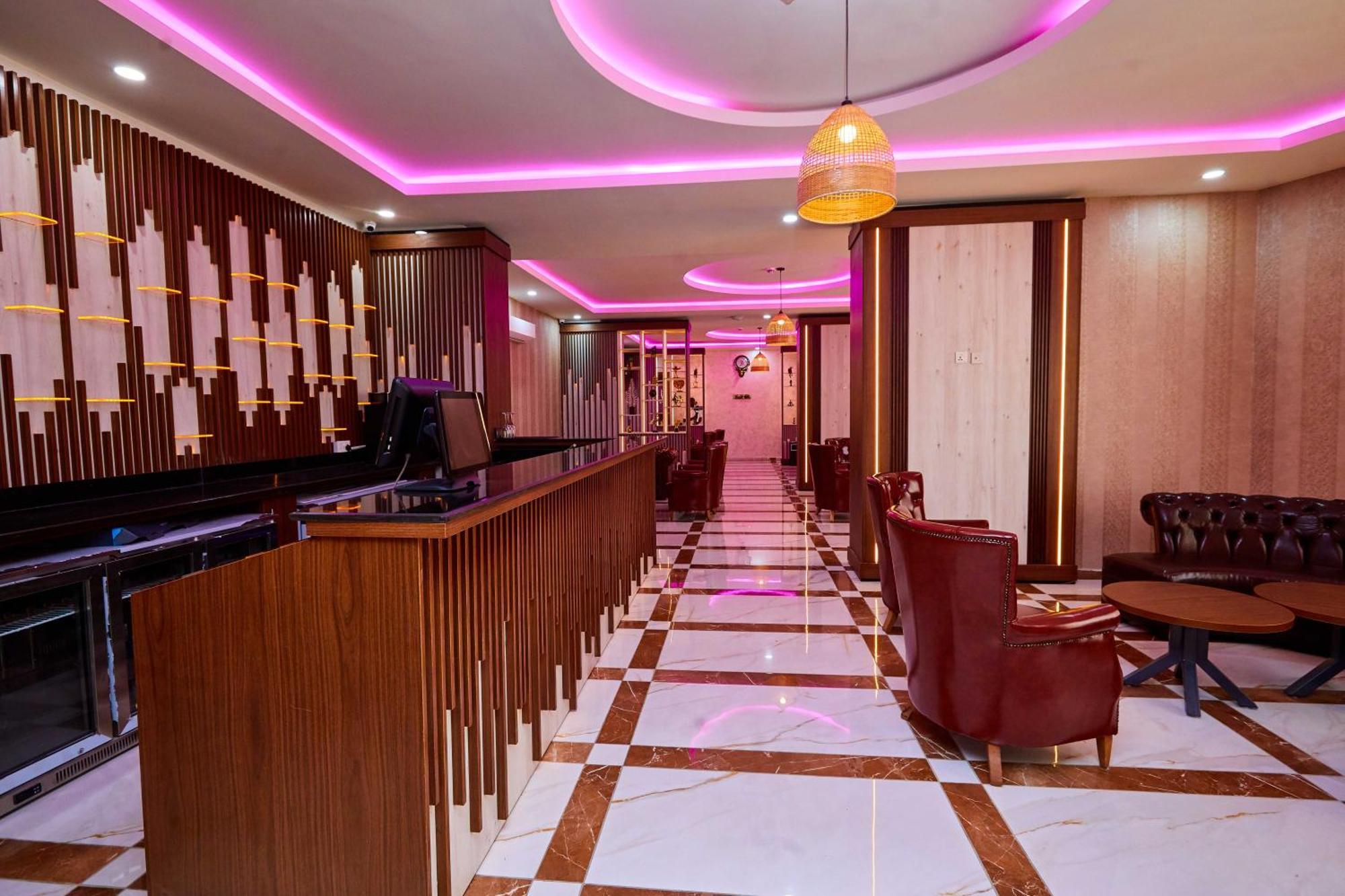 לקי Vintano Hotel מראה חיצוני תמונה