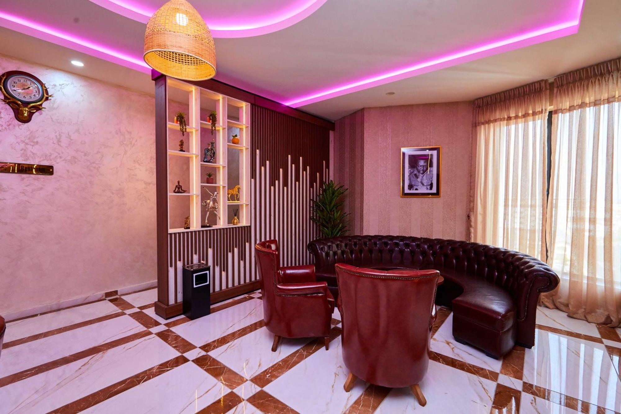 לקי Vintano Hotel מראה חיצוני תמונה
