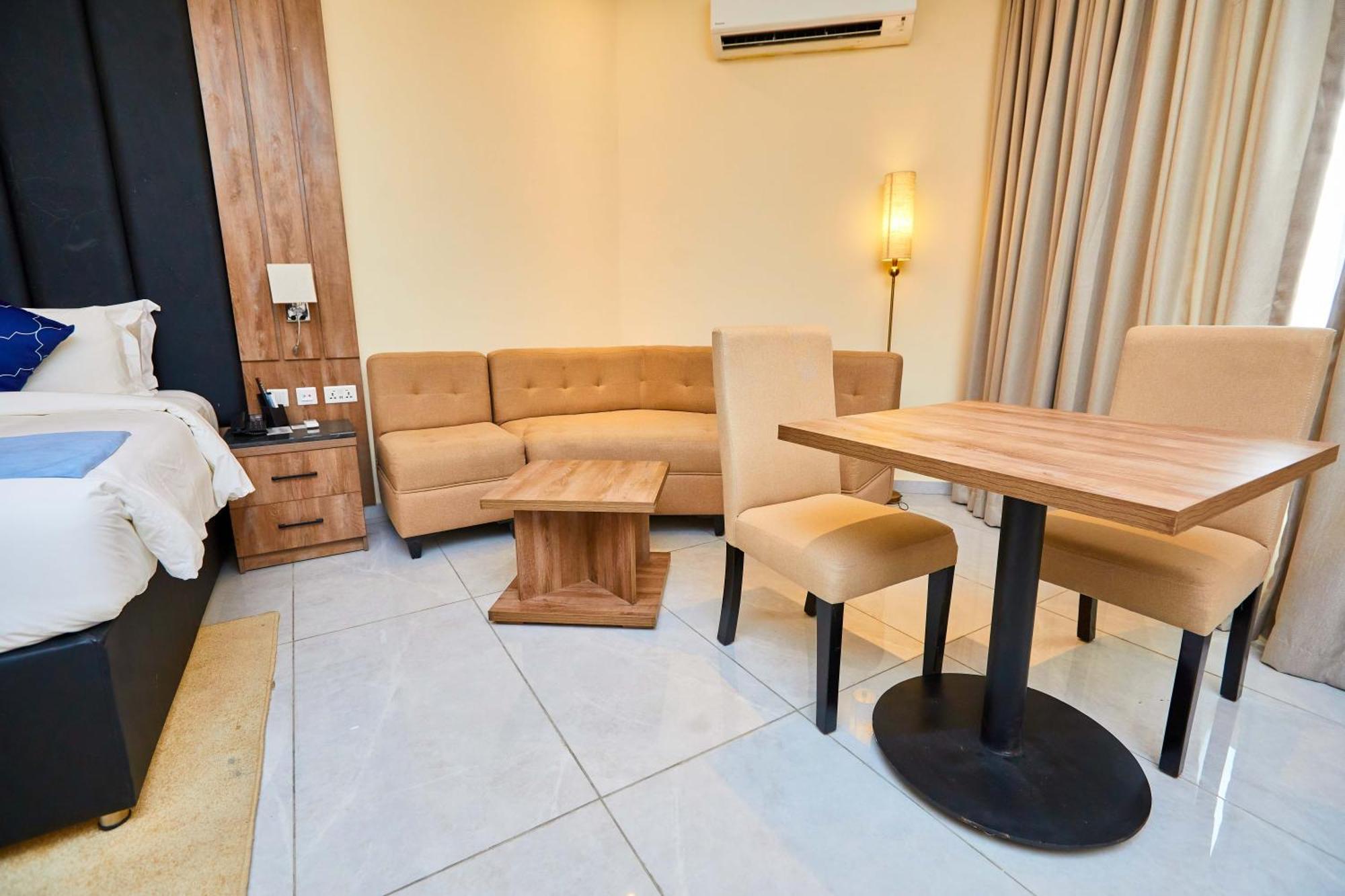 לקי Vintano Hotel מראה חיצוני תמונה